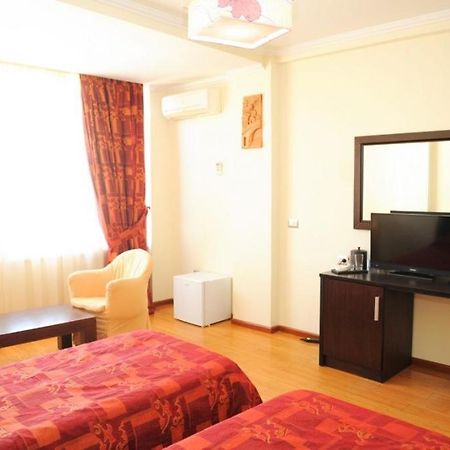Hotel Leonardo Shkallnur ภายนอก รูปภาพ