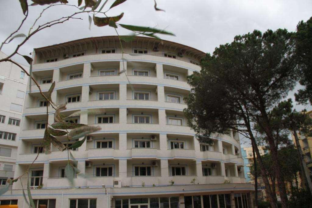 Hotel Leonardo Shkallnur ภายนอก รูปภาพ